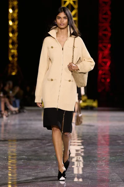 Look 2